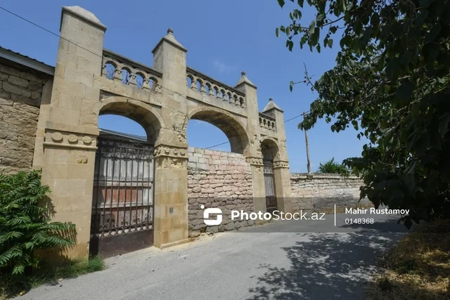 Abşeronun tarixi memarlıq abidəsi: Şəmsi Əsədullayevin bağ evi - FOTOREPORTAJ
