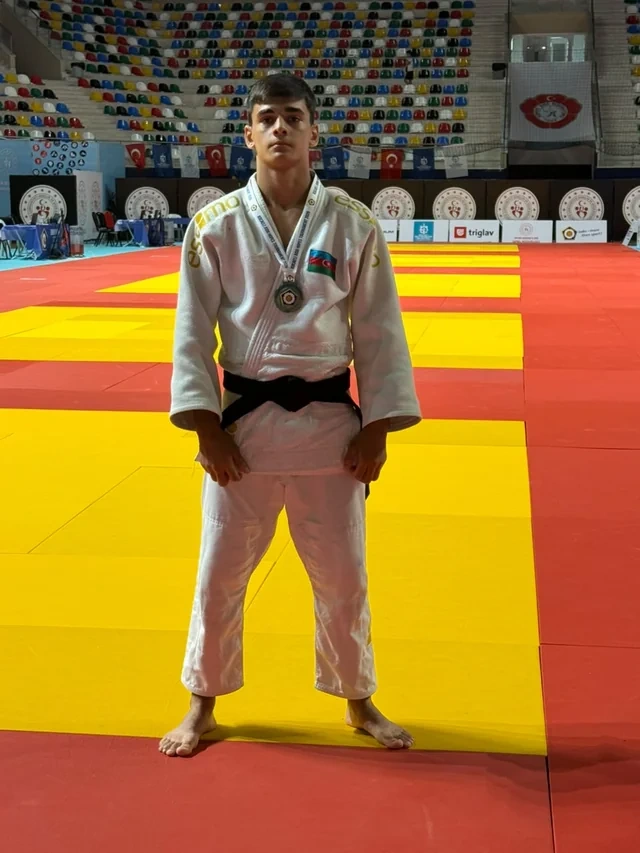 Gənc cüdoçumuz Avropa Ümid Kubokunda gümüş medal qazanıb