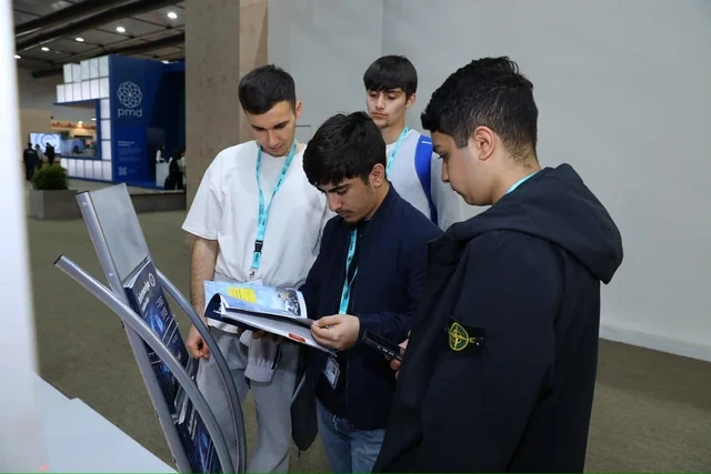 XRİTDX WUF13-də kibertəhlükəsizliyin dayanıqlı şəhərlərin inkişafındakı rolunu nümayiş etdirir - FOTO
