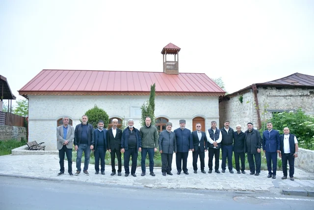 Din xadimləri Qarabağ və Şərqi Zəngəzurdakı tarixi-dini abidələri ziyarət ediblər