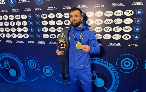 Beşqat dünya çempionu: "Himn səslənəndə bütün karyeram gözlərimin önündən keçdi"