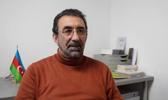 Qənimət Zahidovun məhkəməsi başladı