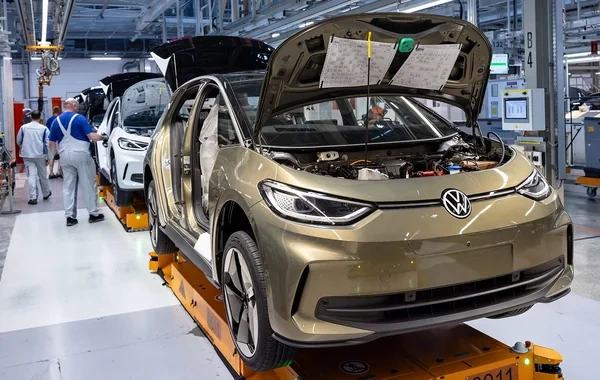 Alman avtomobil nəhəngləri böhran içində: Təcili tədbir çağırışı