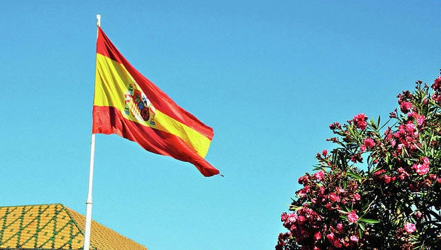 İspaniya ABŞ təyyarələri üçün hava sahəsini bağladı