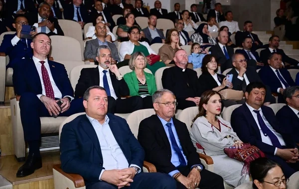 Azərbaycan və Türkmənistan Dövlət Rəqs ansambllarının birgə konserti keçirilib - FOTO