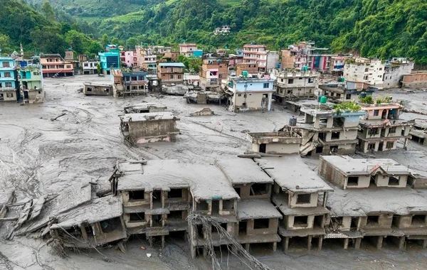 Nepalda daşqın təhlükəsi səngimir: Ölənlərin sayı 734-ə yüksəldi