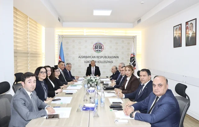 Kollegiya iclas keçirdi: Bir vəkilə töhmət verildi, ikisi cərimələndi - FOTO