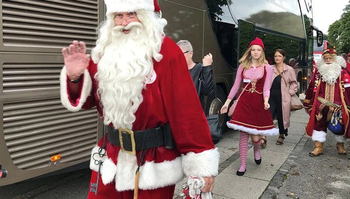 İsveçdə Santa Klaus qatarların hərəkətini iflic etdi