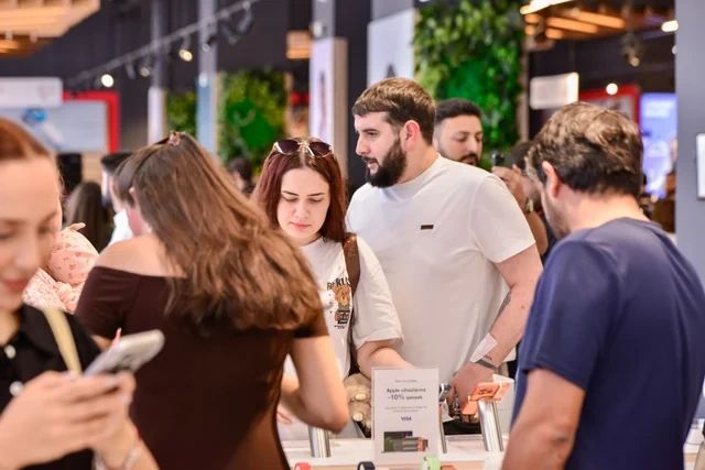Qafqazın ilk rəsmi "Apple Shop"u "Kontakt"da fəaliyyətə başladı - "Apple" ekosistemi bir məkanda