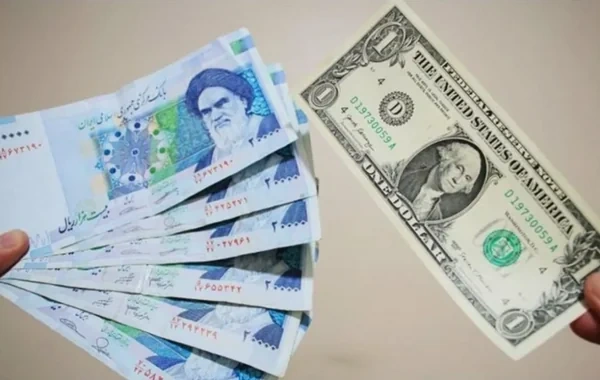 İranda dolların məzənnəsi yeni rekord qırdı - FOTO