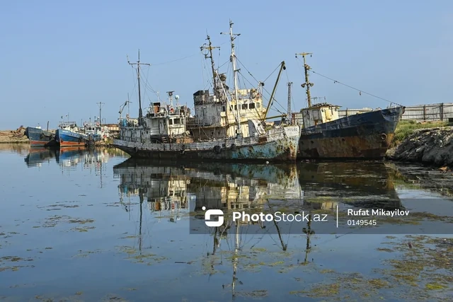 Tarixi hadisələrin şahidi olan gəmilər: Bibiheybətdən FOTOREPORTAJ