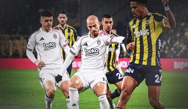 İstanbul derbisi : "Beşiktaş" "Fənər"ə qalib gəldi