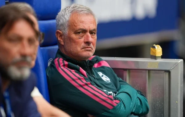 Mourinyo "Şalke" ilə oyuna gözü göyərmiş halda çıxıb