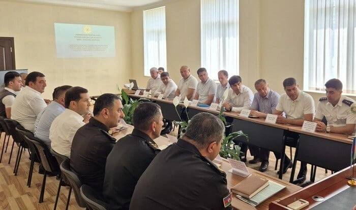 Dəyirmi masa: Çimərliklərdə təhlükəsizlik tədbirləri... - Foto
