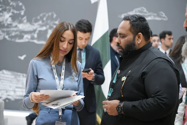Leyla və Arzu Əliyevalar "Urban Expo" sərgisi ilə tanış olublar - FOTO
