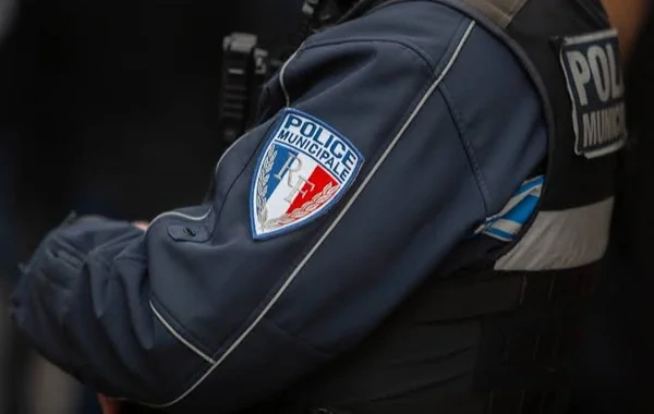 Fransada 10 yaşlı uşaq qadını öldürməyə cəhd göstərdi
