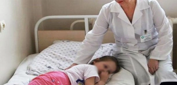 Bərdədə bir ailənin 4 üzvü qidadan zəhərləndi