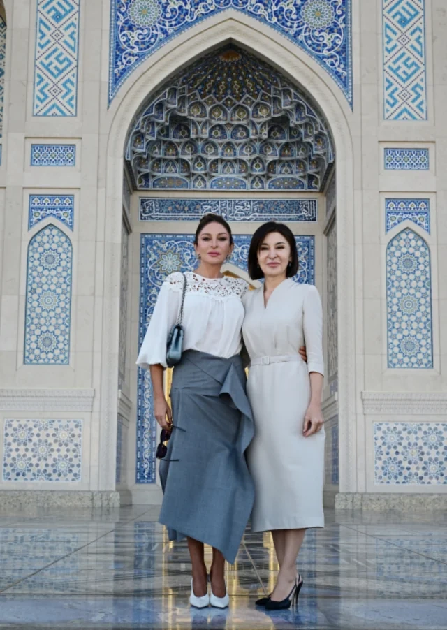 Mehriban Əliyeva Daşkənddə İslam Sivilizasiyası Mərkəzi ilə tanış olub - FOTO
