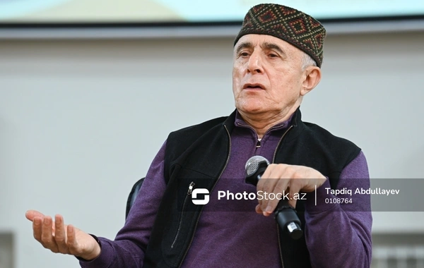 Ağakərim Nafiz: "Alim Qasımova muğam oxuyanda düzgün oturmağı qəsdən öyrətmədim"