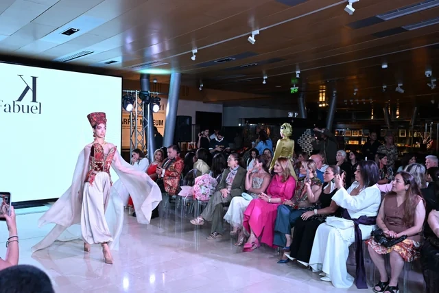 Azərbaycan Milli Xalça Muzeyində "Zamanın naxışları" moda nümayişi təşkil olunub - FOTO
