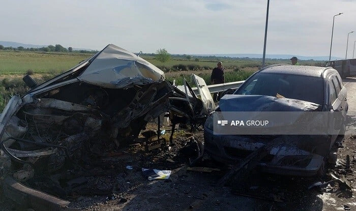 Sabirabadda zəncirvari qəza: 1 ölü, 5 yaralı - Foto