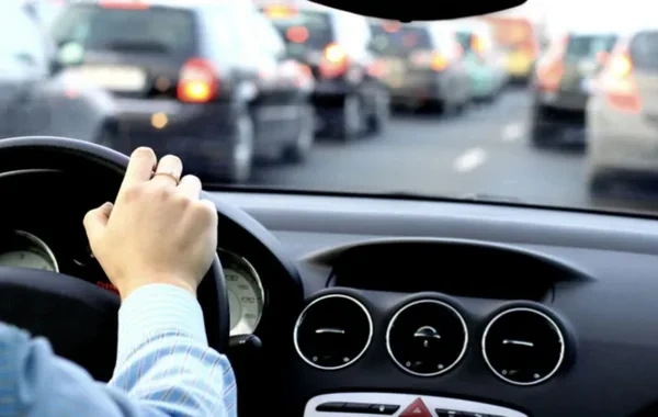 Hərbi xidmətə getməyə hazırlaşan gənc BMW ilə avtoşluq etdi