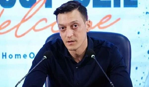 Məsud Özil Bakıdan paylaşım etdi - Foto