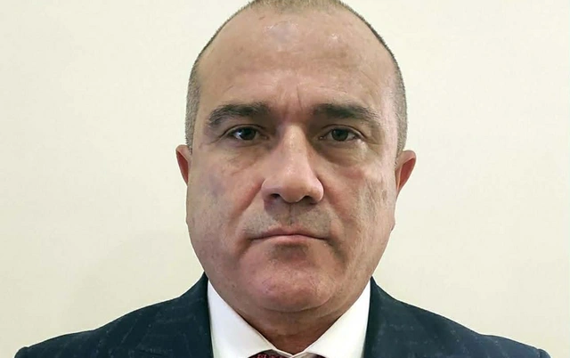 İcra başçısı müavinini işdən çıxartdı