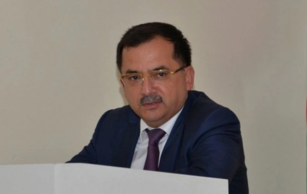 İcra başçısı iki il əvvəl təyin etdiyi müavinini də işdən çıxardı