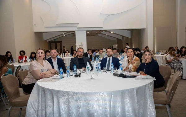 "Azərsun Holdinq" "Süni intellekt dövründə effektiv sayt idarəetməsi" mövzusunda təlim keçirib