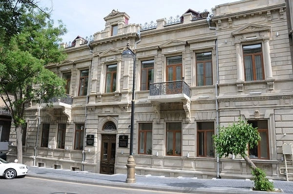 Məscidlərdə imamlara verilən aylıq maaş... - Komitə