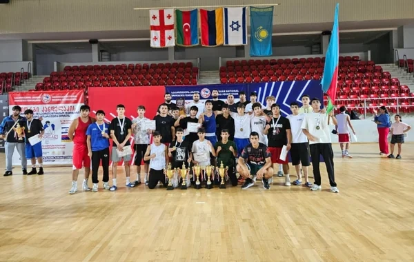 Azərbaycan boksçuları Gürcüstanda 13 medal qazanıblar