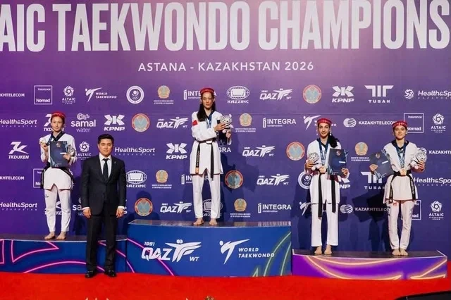 Taekvondoçularımız Qazaxıstanda beynəlxalq çempionatda üç medal qazanıblar