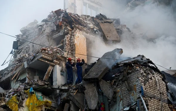 Kiyevdə həlak olanların sayı 30 nəfərə çatdı - FOTO