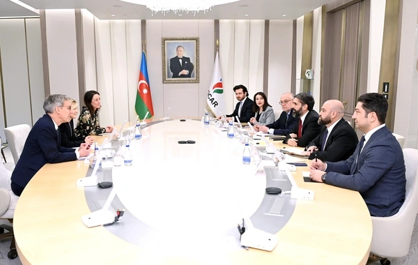 SOCAR "TotalEnergies" ilə "Abşeron" yatağının işlənməsini müzakirə edib