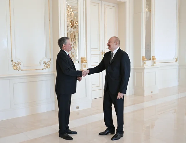 Azərbaycan Prezidenti ABŞ Senatının Xarici Əlaqələr Komitəsinin üzvünü qəbul edib - FOTO