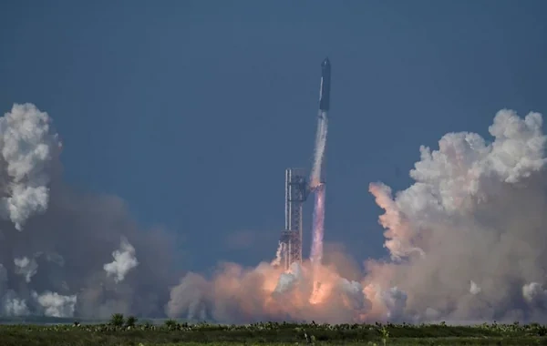 Dünya tarixinin ən böyük raketi: "Starship V3" sınaqdan keçirildi - VİDEO