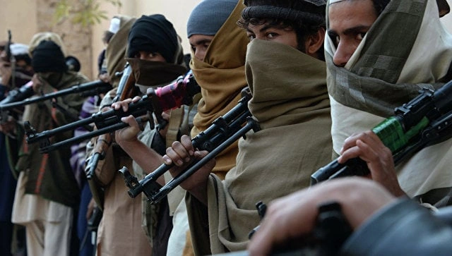 Pakistan-Taliban toqquşması: ən azı 70 hərbçi öldürüldü