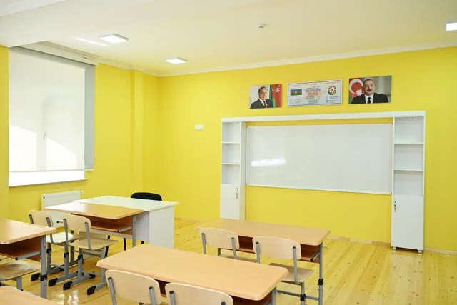 Leyla Əliyeva Yevlaxda məktəb binasının açılışında iştirak edib - FOTO
