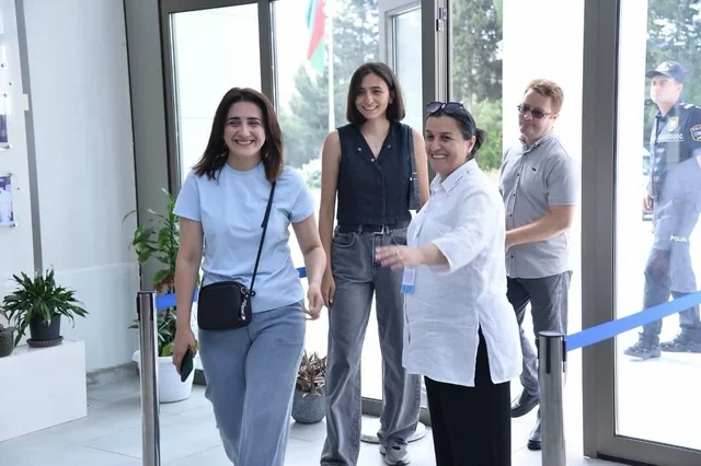 Sertifikasiya imtahanı verən müəllimlərin NƏZƏRİNƏ