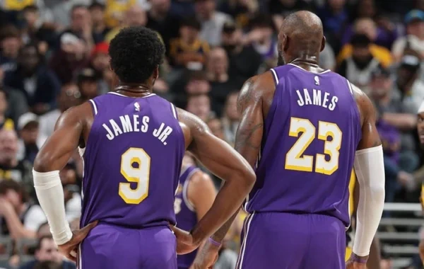 Lebron Ceyms NBA tarixində oğluna ötürmə edən ilk oyunçu oldu - FOTO - VİDEO