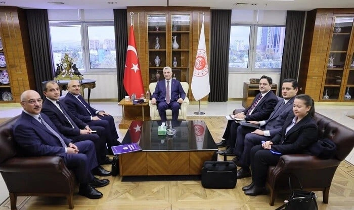 Rəşad Aslanov türkiyəli nazirlə görüşdü