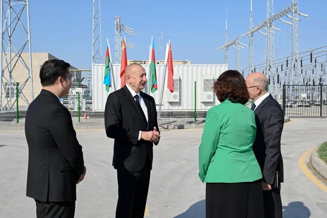 İlham Əliyev "Qobustan" Günəş Elektrik Stansiyasının açılışında iştirak edib - FOTO