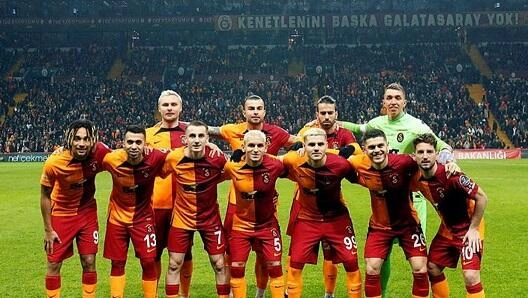 “Qalatasaray” çempionluq yolunda vacib xallar itirdi