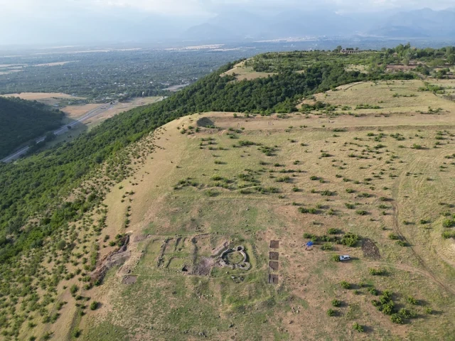 Qəbələdəki Kilsədağ kompleksində 10-dan artıq bürc yeri aşkarlanıb - FOTO