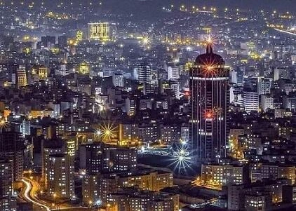 Hazırda Təbriz səmasında qeyri-adi işıq görülür - Video
