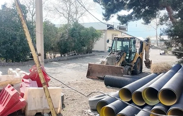 "Şirkətin mənə 2800 manat borcu var" - İşçilər niyə yeddi aydır maaş ala bilmirlər? - VİDEO