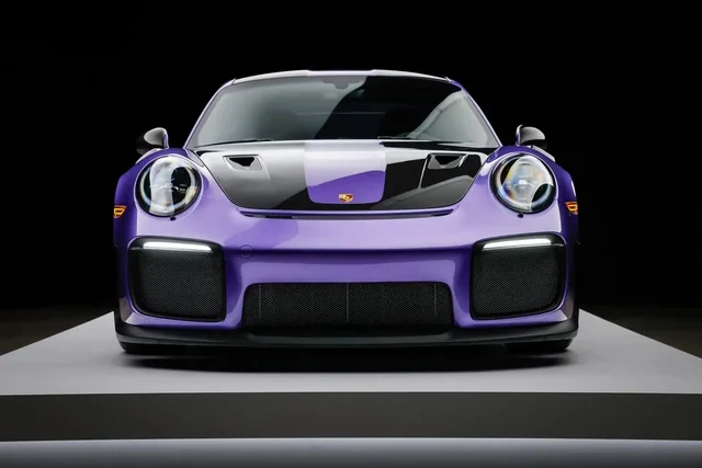 Nadir "Porsche" rekord qiymətə satıldı - FOTO