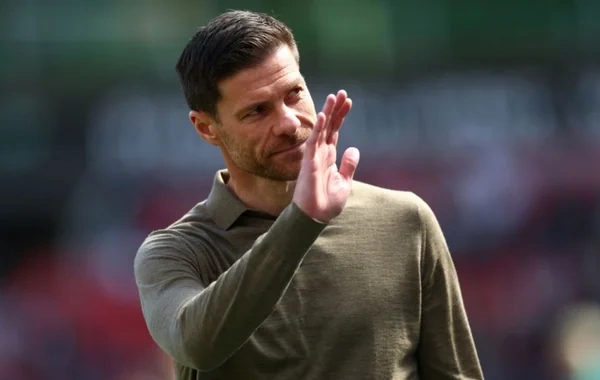 "Çelsi" Xabi Alonso ilə danışıqlara başlayıb