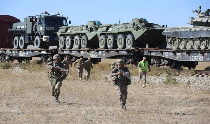 Qazaxıstan ordusunda yoxlamalar aparılır